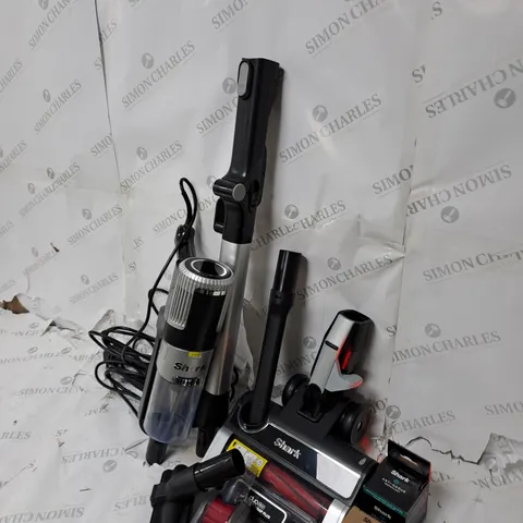BOXED SHARK CORDED VACUUM