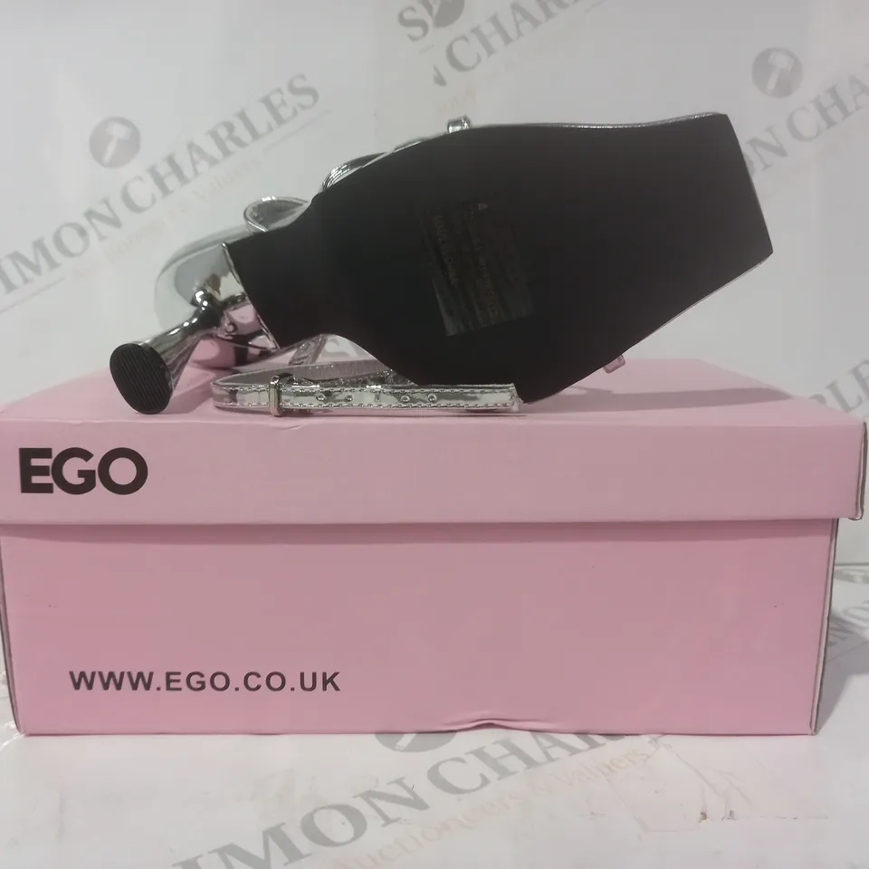 BOXED PAIR OF EGO OPEN TOE HIGH HEELED STRAPPY SANDALS IN METALLIC SILVER UK SIZE 4
