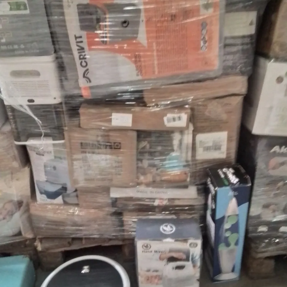 PALLET TO CONTAIN A LARGE QUANTITY OF ELECTRICAL PRODUCTS TO INCLUDE;HAND MIXER,LAVA LAMP,ROBOT VACUUM CLEANER 