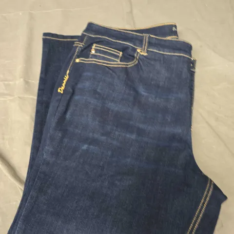 DANNII MINOGUE PETITES DENIM JEANS - BLUE - SIZE 22