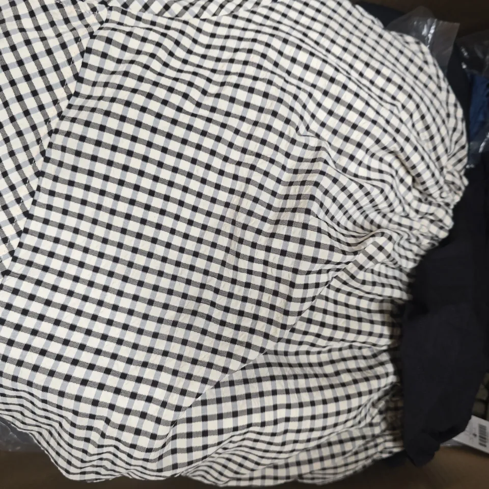 APPROXIMATELY 20 ASSORTED CLOTHING AND FASHION PRODUCTS IN VARIOUS STYLES AND SIZES - COLLECTION ONLY