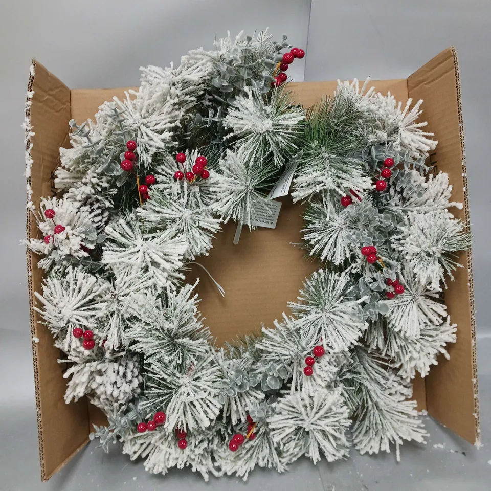 BOXED BAVARIAN LIT WREATH RRP £38