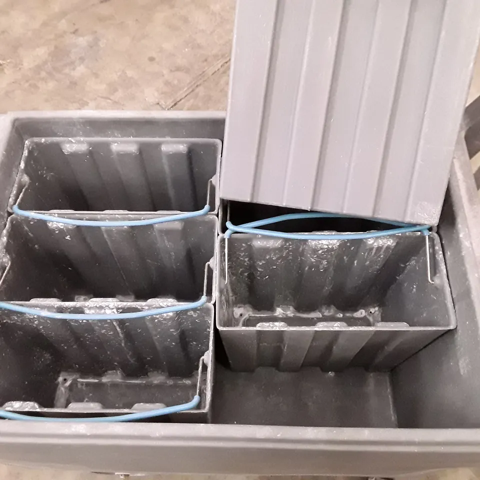 FOLLETT ICE TRANSPORT CART - SMART CART 240