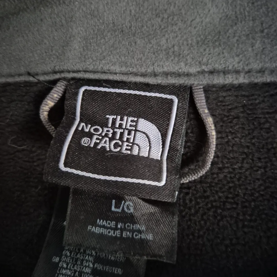 THE NORTH FACE SOFTSHELL JACKET – BLACK LARGE (LG)