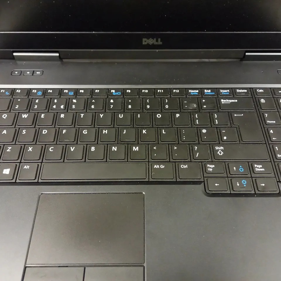 DELL LATITUDE E5540 LAPTOP IN BLACK
