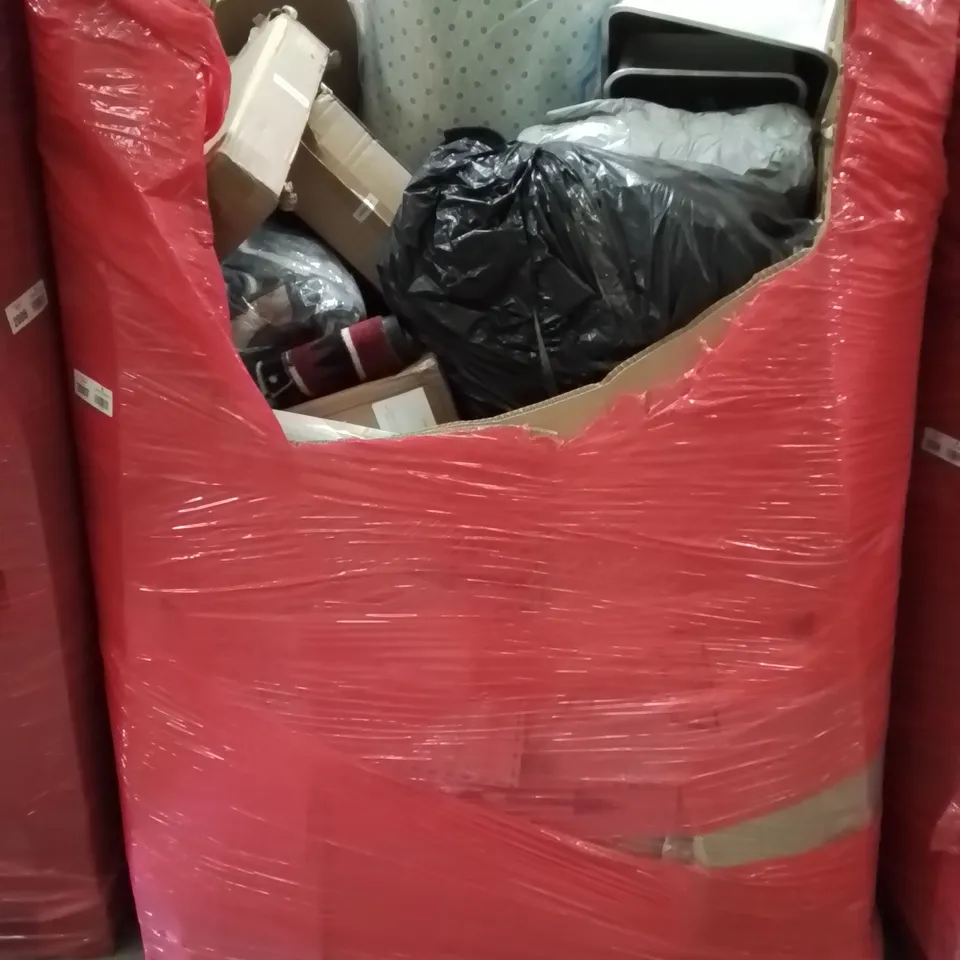 PALLET CONTAINING VARIOUS ASSORTED BOXED HOUSEHOLD ITEMS TO INCLUDE: KIDS BOOSTER SEAT, LARGE TGROWSBEACH TENT, AND LOTS MORE UNMARKED BOXED ITEMS 
