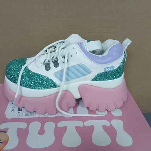 KOI CANDY CUDDLES SPARKLING TRAINERS – UK7 (KIDS' SHOES)
