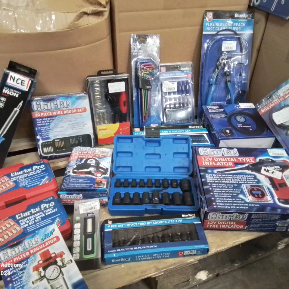 BOX CONTAINING LARGE AMOUNT OF MIXED TOOLS TO INCLUDE: 12V DIGITAL TYRE INFLATOR, STAR KEY SET, PROFESSIONAL TORX SOCKET SET, RECHARGEABLE HEADLAMP, HELMET, SOLDERING IRON ETC,