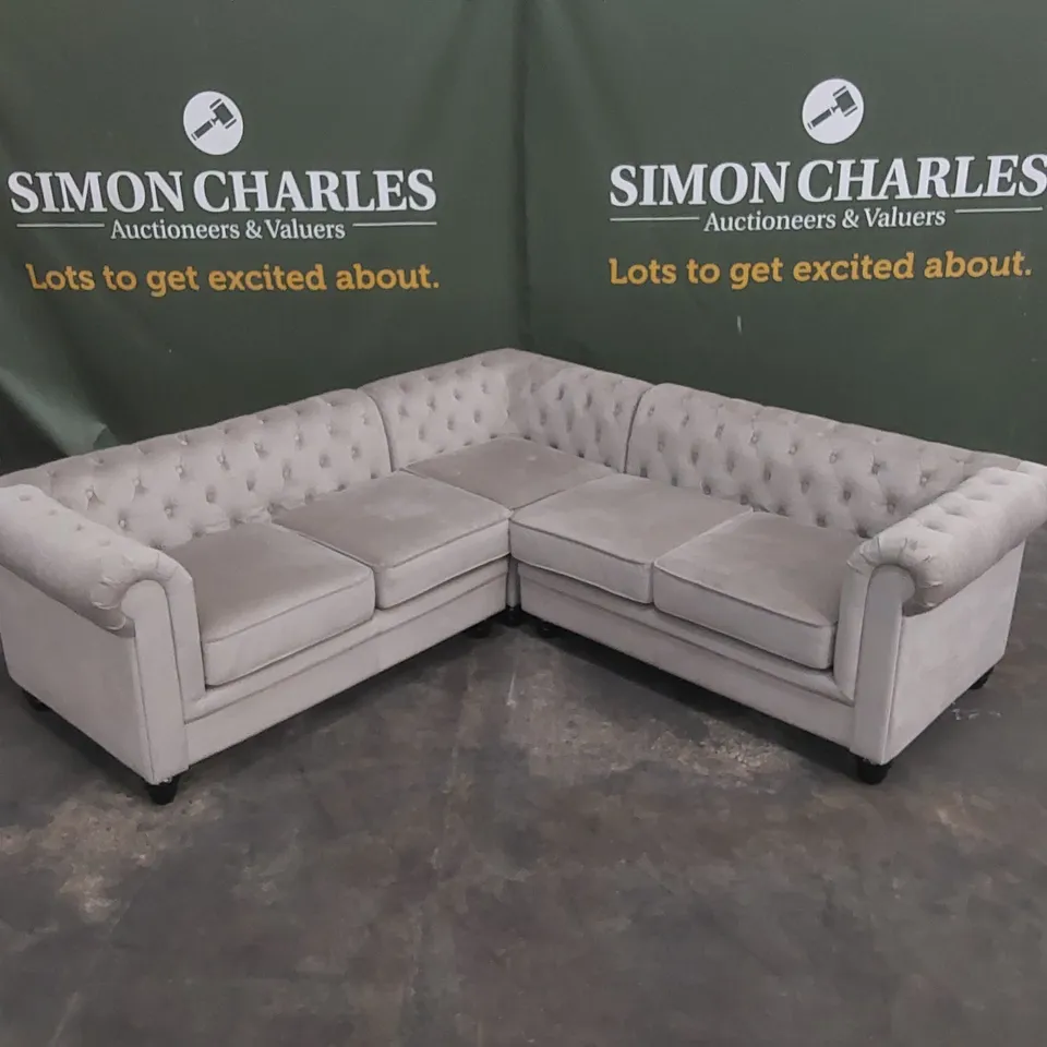 QUALITY DESIGNER FABRIC UPHOLSTERED CHESTERFIELD CORNER SOFA