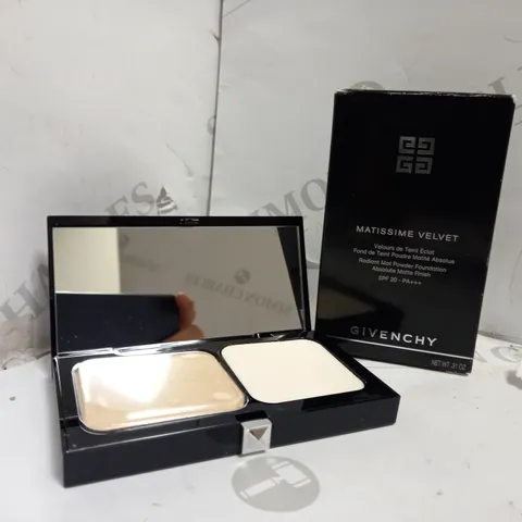 GIVENCHY MATISSIME VELVET RADIANT MATTE POWDER FOUNDATION - SPF20 9G
