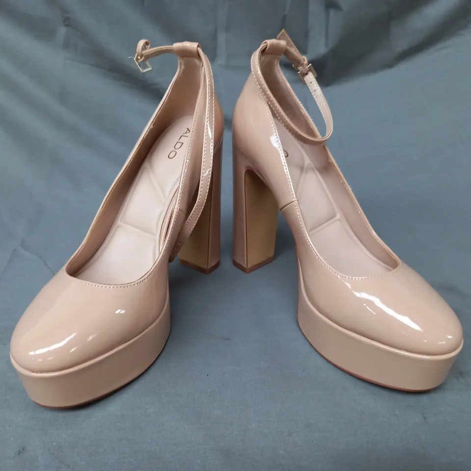 BOXED PAIR OF ALDO FONDA PLATFORM HIGH BLOCK HEEL SHOES IN NUDE UK SIZE 7