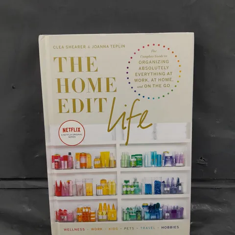 THE HOME EDIT LIFE BOOK 