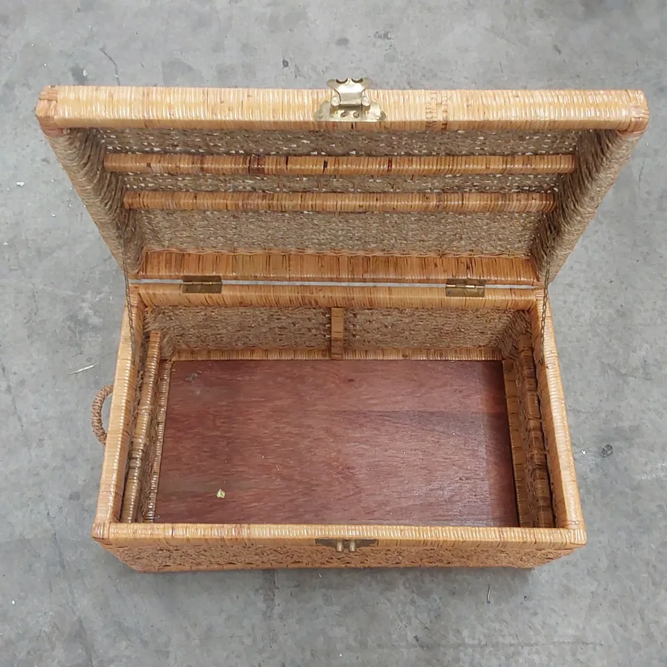 DESIGNER WICKER STORAGE CHEST 