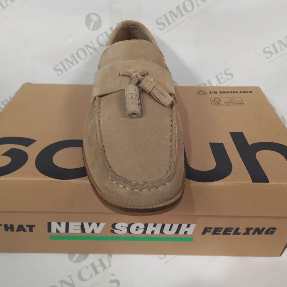 BOXED PAIR OF SCHUH FAUX SUEDE LOAFERS IN BEIGE UK SIZE 9