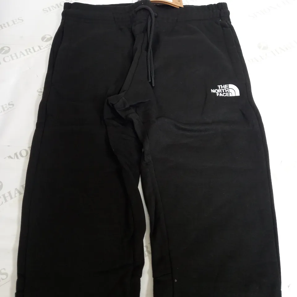 THE NORTH FACE FLEECE JOGGER IN BLACK  - MEDIUM