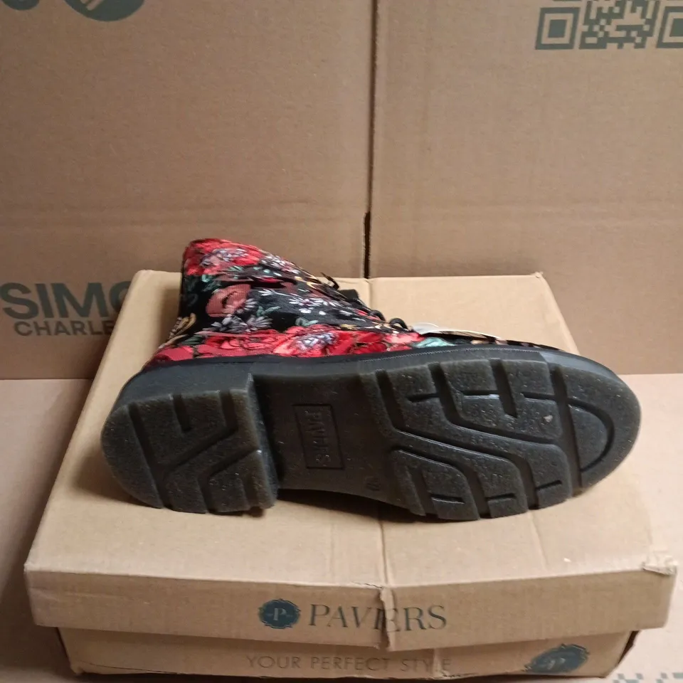 BOXED PAIR OF PAVERS WOMEN'S BLACK & RED FLORAL ANKLE BOOTS - 4
