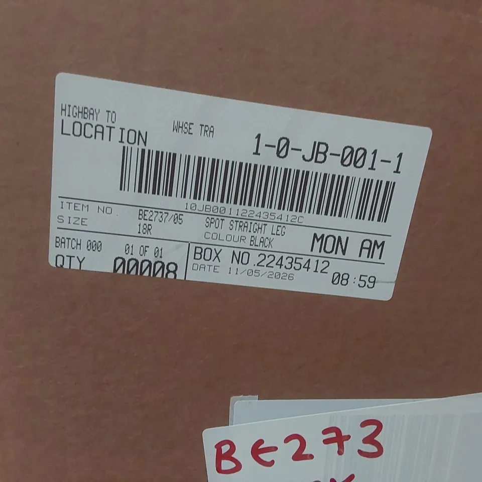 BOX CONTAINING APPROXIMATELY 8x BRAND NEW SIMPLY BE BLACK SPOT STRAIGHT LEG JEANS - SIZE 18R