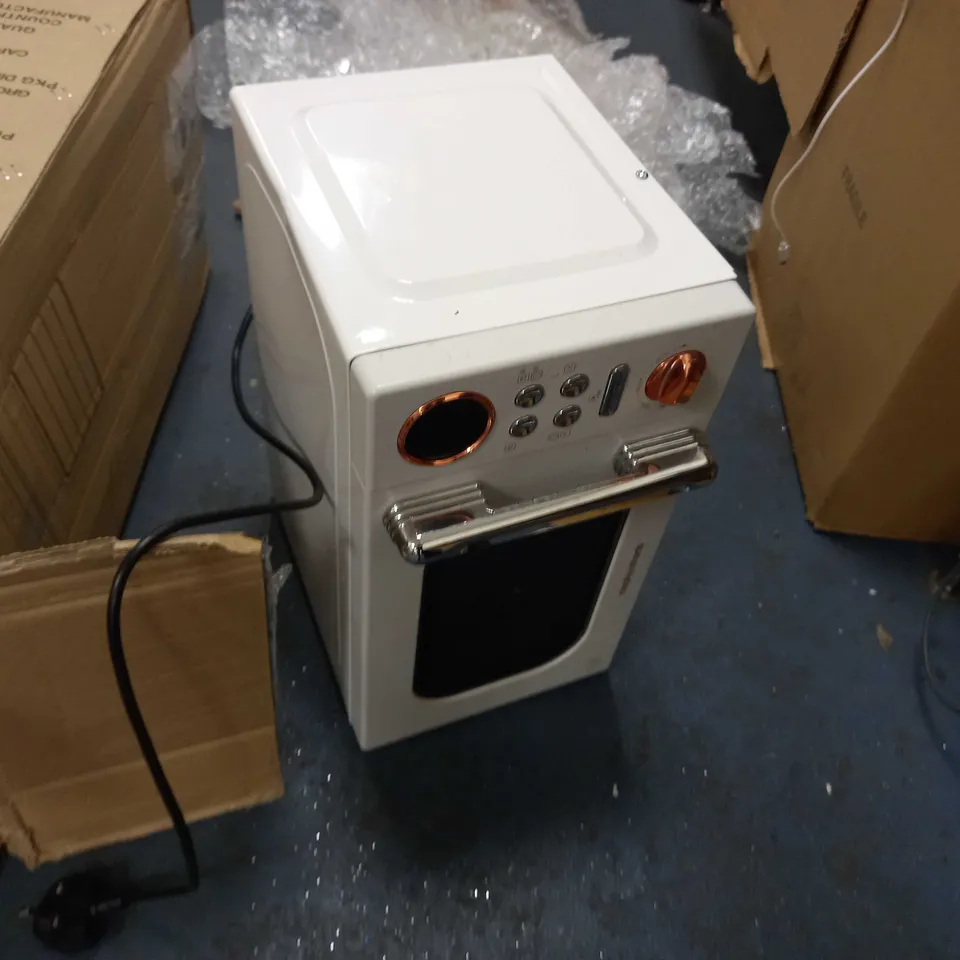 MORPHY RICHARDS 20L 800W WHITE AND ROSE GOLD MICROWAVE 