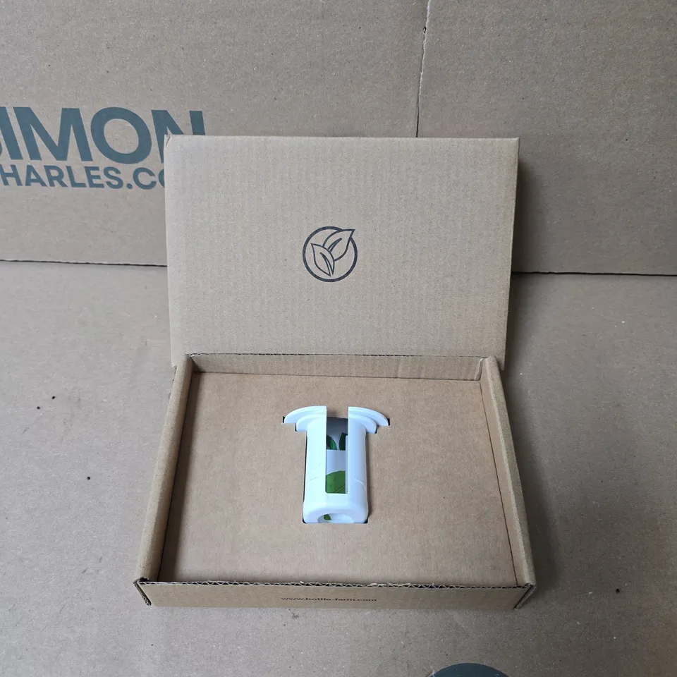 BOTTLE FARM MINI BASIL GROW KIT - BOXED 