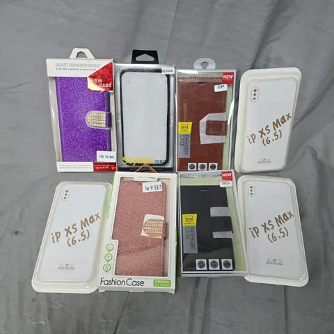 APPROXIMATELY 50 ASSORTED PHONE CASES FROM VARIOUS BRANDS AND IN VARIOUS STYLES FOR PHONES SUCH AS IP XS MAX, IP 12, 6G, ETC - COLLECTION ONLY