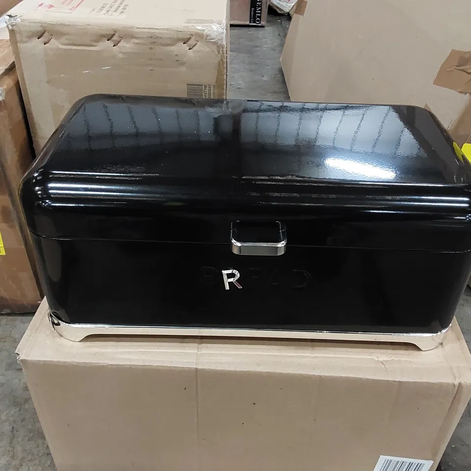 BOXED LOVELLO BREAD BIN (1 BOX)