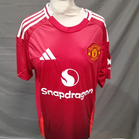 ADIDAS MANCHESTER UNITED FOOTBALL CLUB SHIRT - MEDIUM