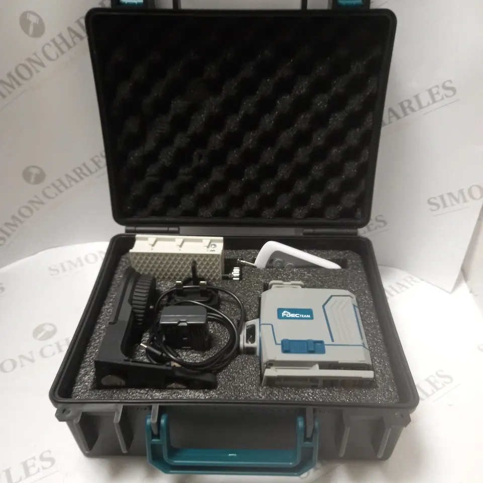 BOXED DECTEAM 360 SELF LEVELING CROSS LINE LASER