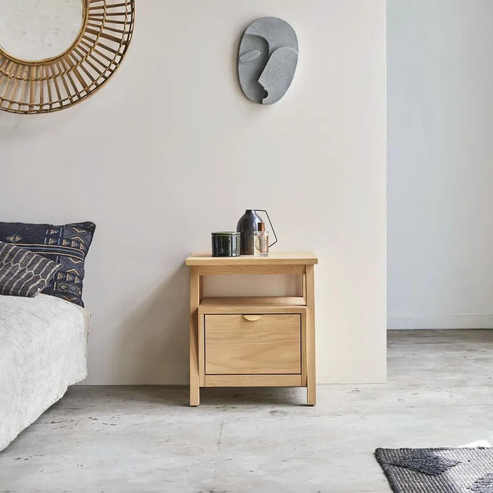 TIKKAMOON POLA OAK BEDSIDE TABLE