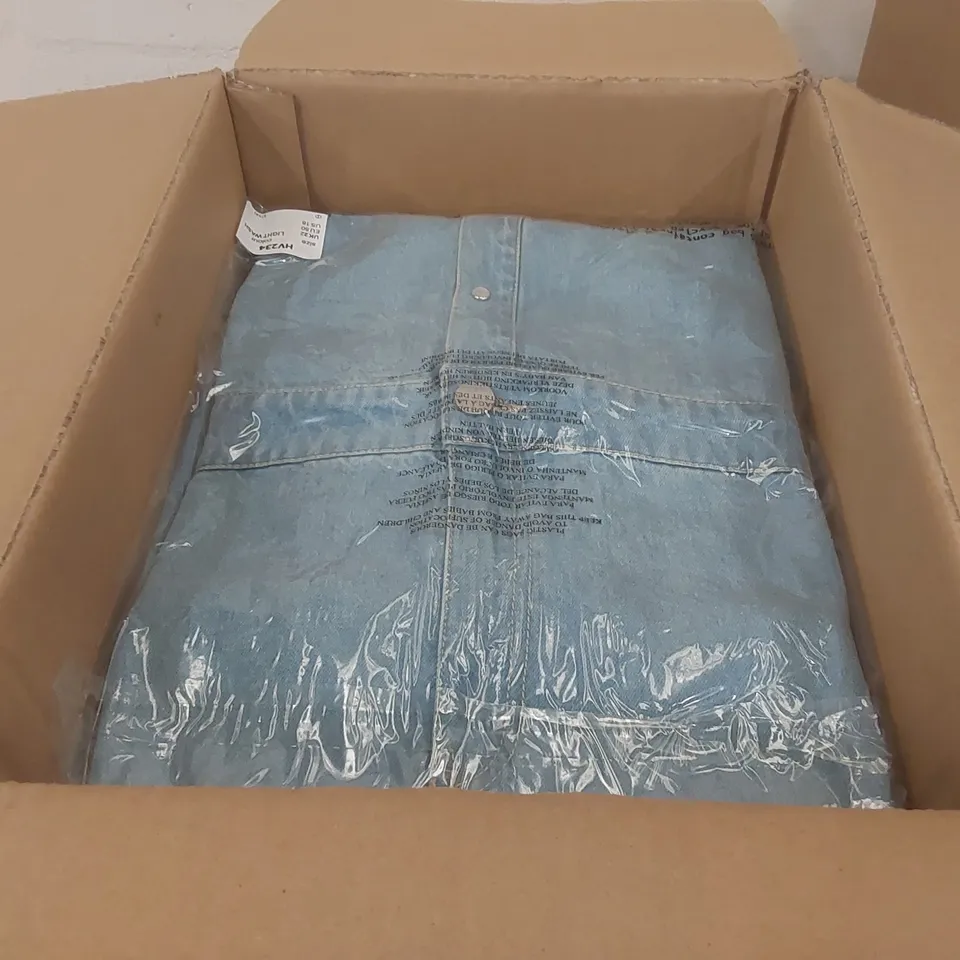 BOX CONTAINING APPROXIMATELY 9x BRAND NEW JD WILLIAMS LIGHT WASH DENIM SHIRT DRESSES - SIZE 22
