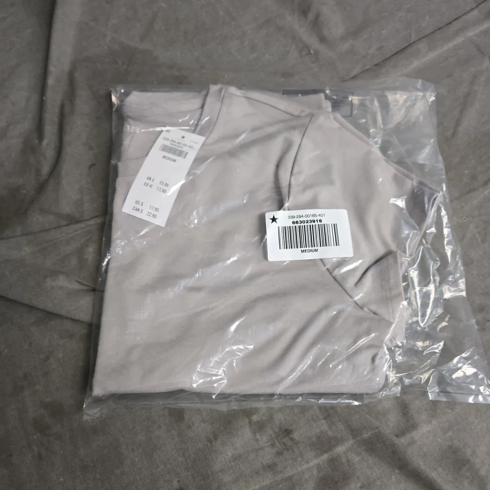 GREY HOLLISTER SHIRT 