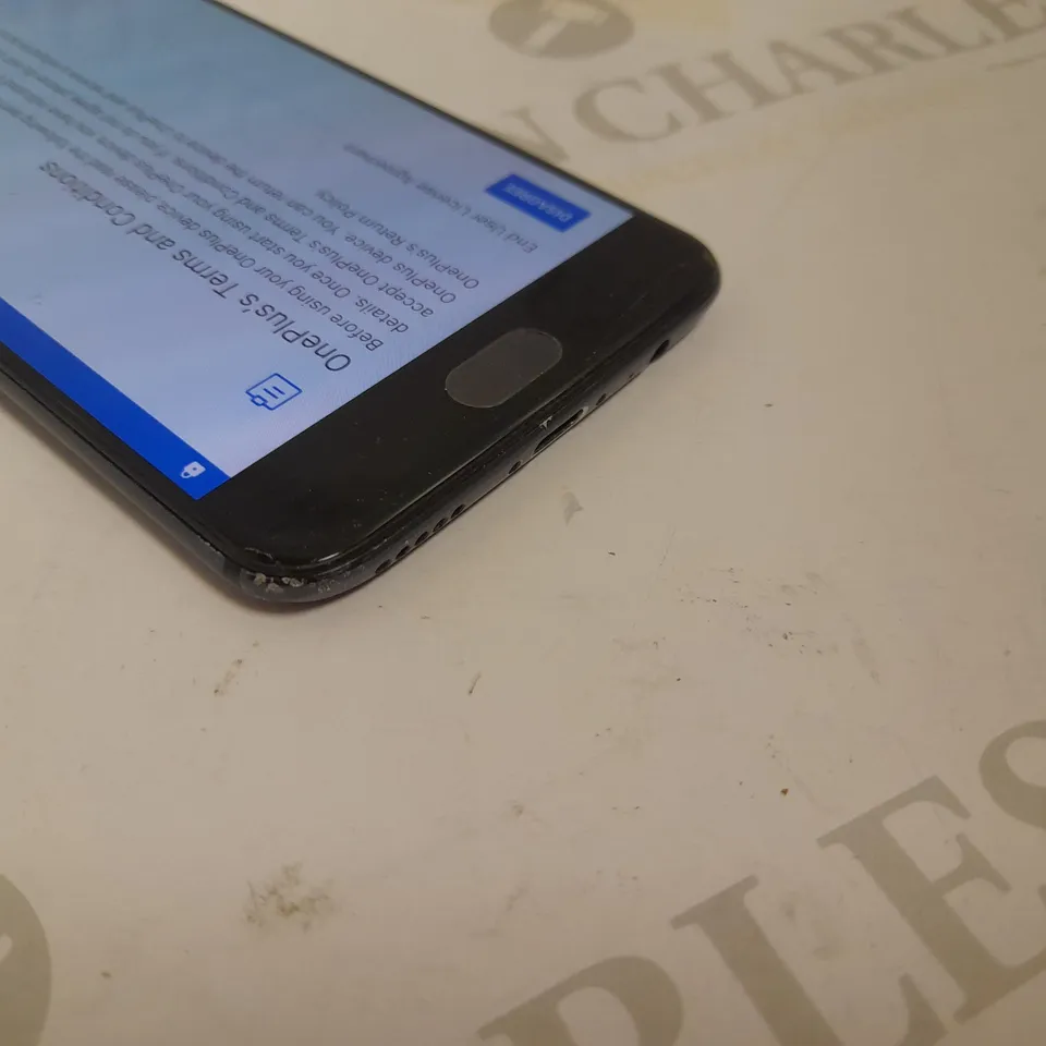 ANDROID MOBILE PHONE - MODEL UNKNOWN