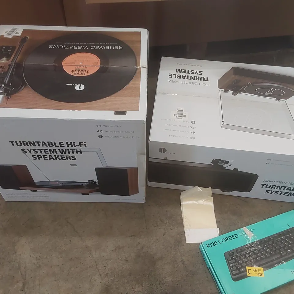 PALLET CONTAINING A VERY LARGE QUANTITY OF ASSORTED ITEMS INCLUDING: TURNTABLE HI-FI SYSTEM WITH SPEAKERS, TURNTABLE SYSTEM, LOGITECH KEYBOARD, PARTY GAMES ECT