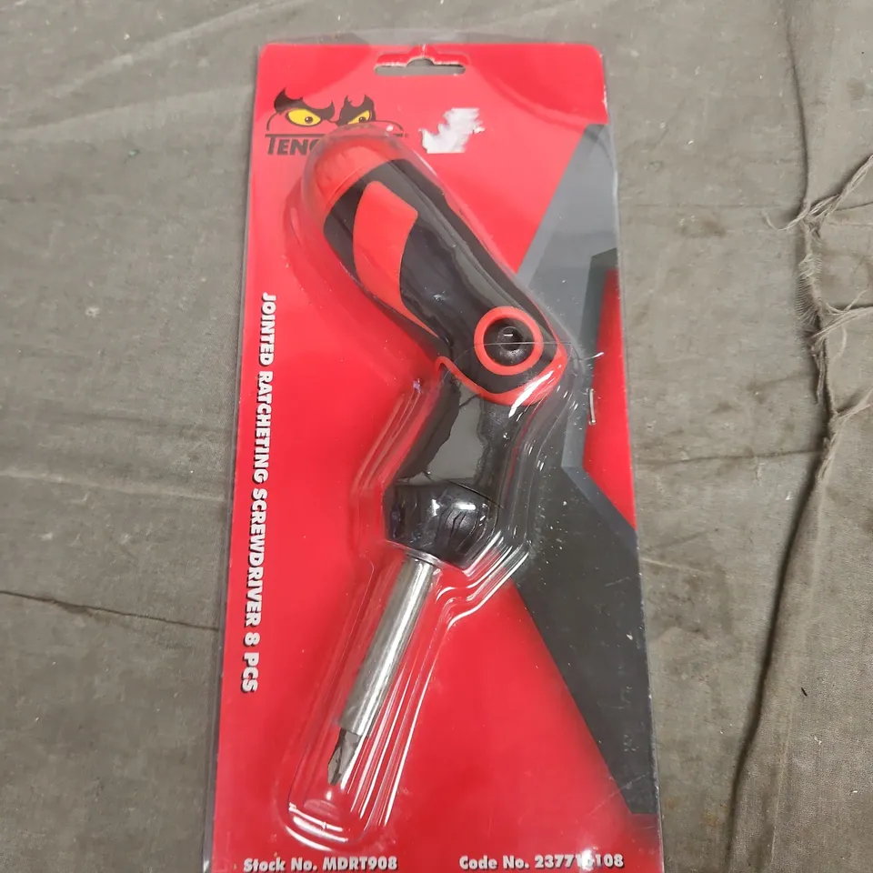 RATCHETING SCREWDRIVER SET – 8 PIECES