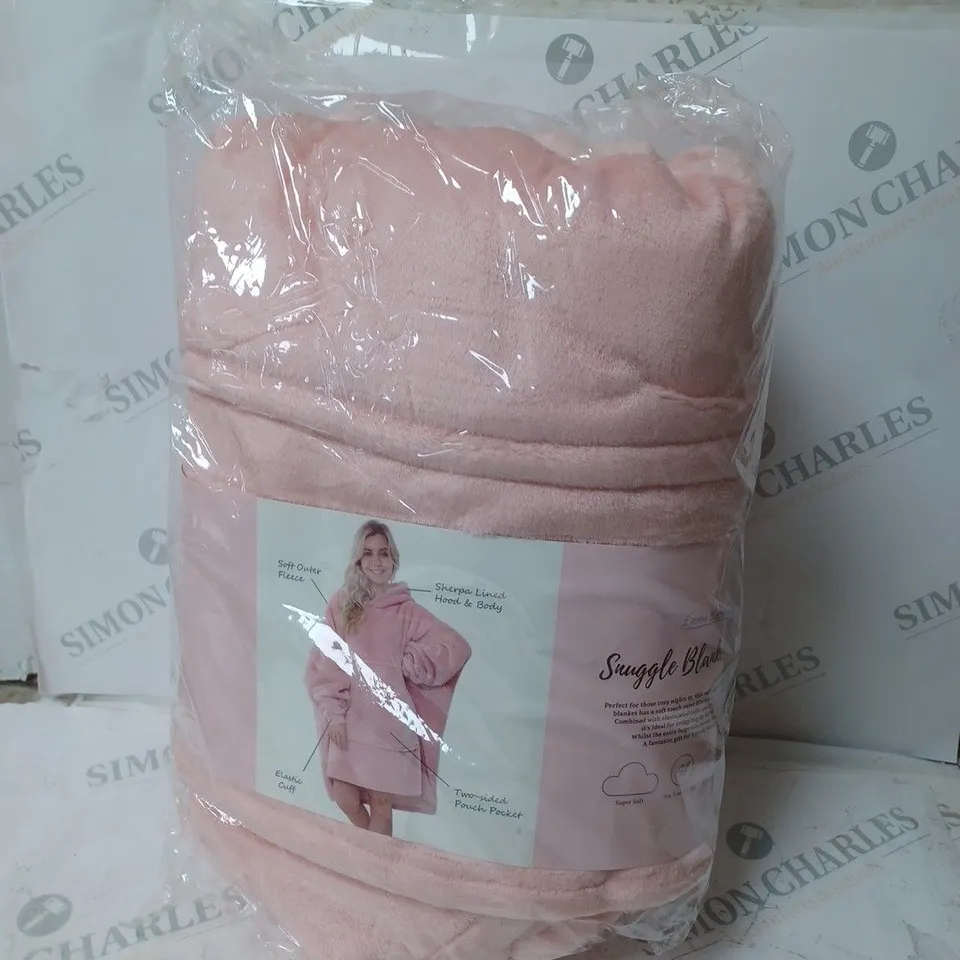 SEALED EMMA BARCLAY SNUGGLE BLANKET HOODIE