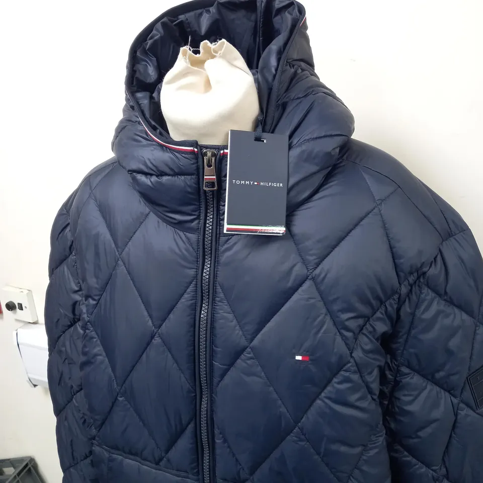 TOMMY HILFIGER PADDED COAT SIZE L
