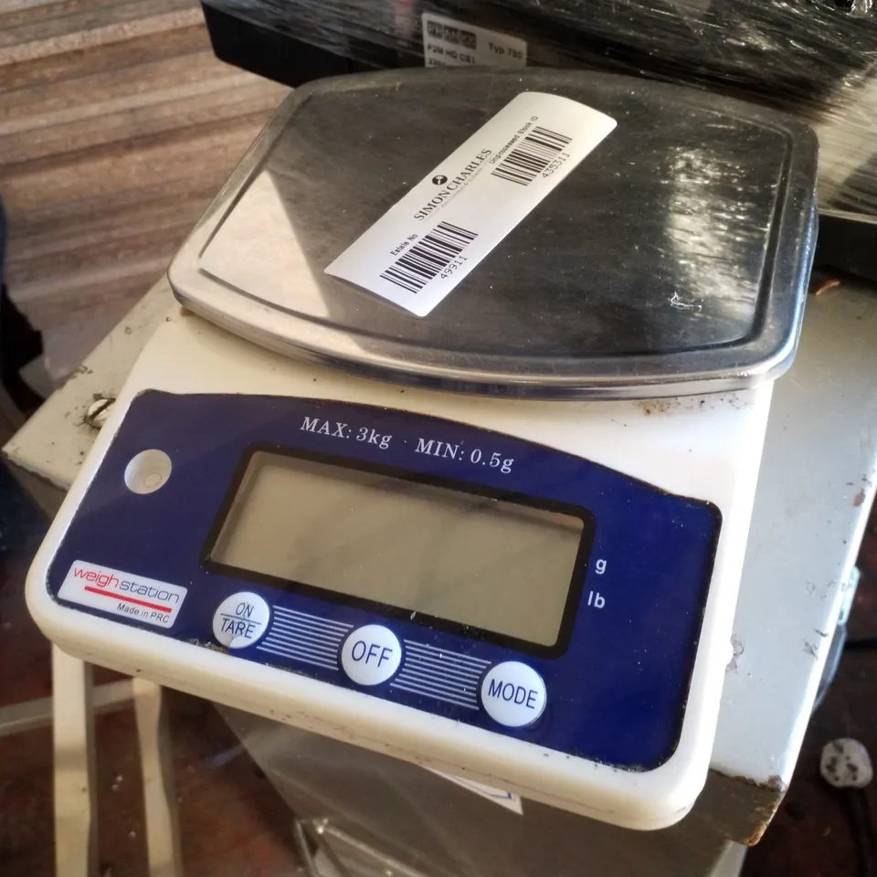 WEIGHTSTATION F201ELECTRONIC PLATFORM SCALE, 3KG