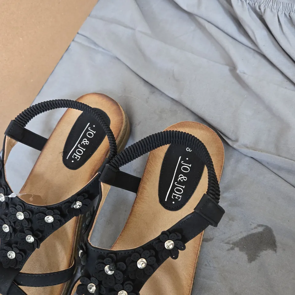 JO & JO BLACK FLORAL SANDALS WITH RHINESTONES – UK 8