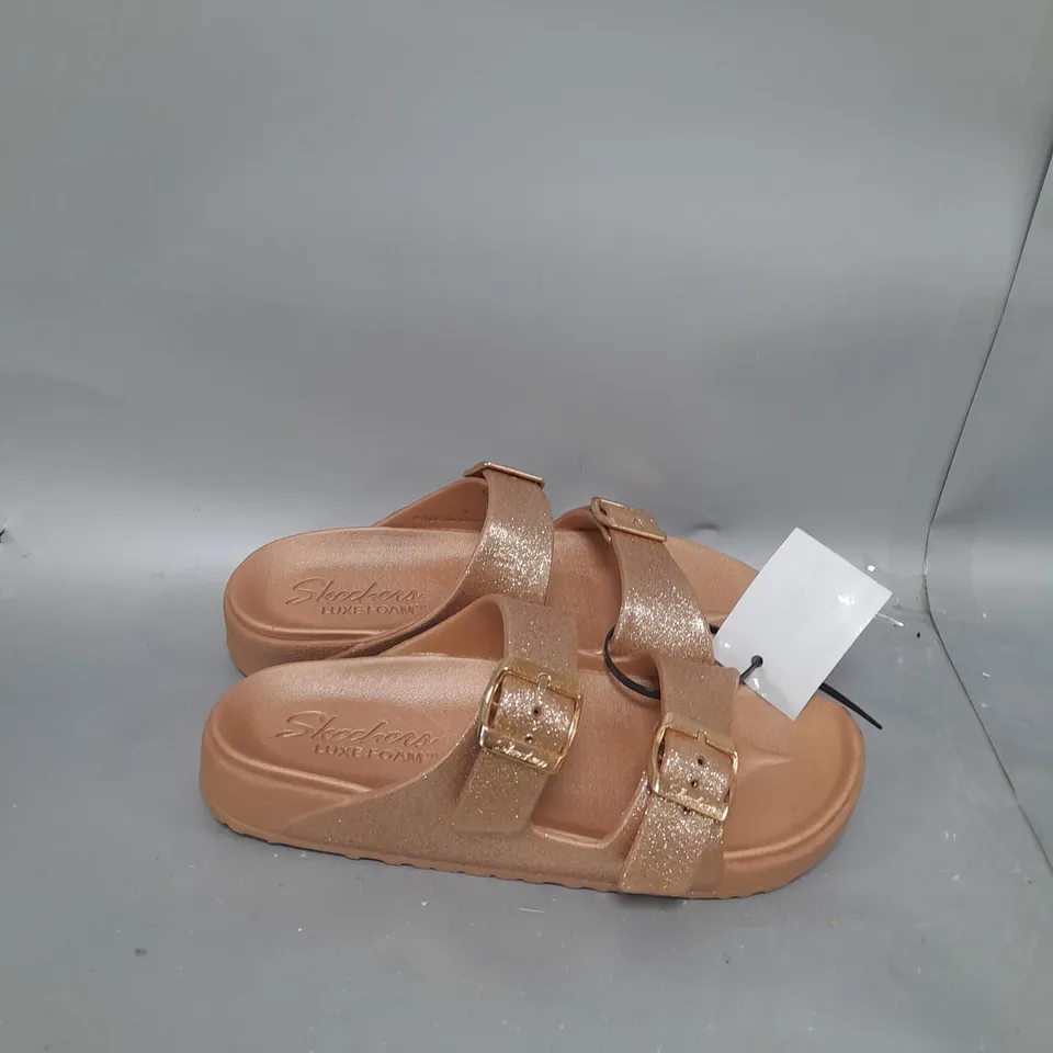 SKETCHERS CALI GEAR SANDAL - ROSE GOLD - SIZED 6