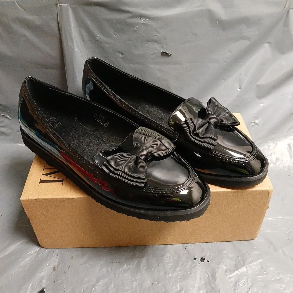 BOXED PAIR OF WHERE'S THAT FROM REGULAR FIT SLIP IN SHOES - 7
