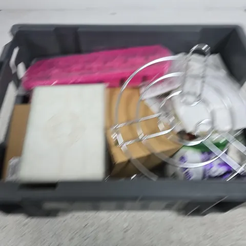 APPROXIMATELY 15 ASSORTED HOUSEHOLD PRODUCTS