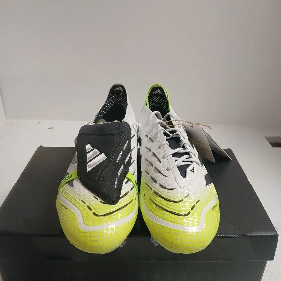 BOXED PAIR OF ADIDAS PREDATOR ELITE FG FOOTBALL BOOTS – UK 8