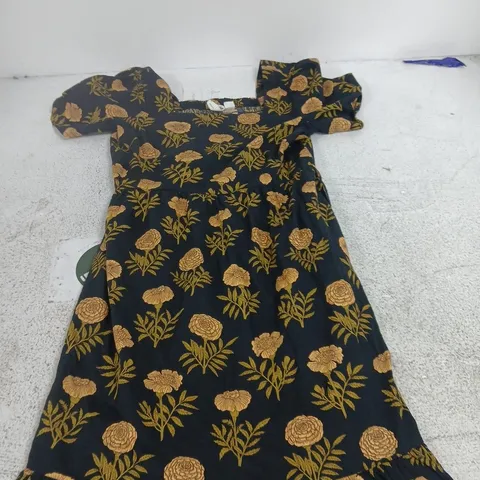 JOANIE FLORAL PRINT MAXI DRESS – NAVY WITH GOLD FLOWERS (WOMEN'S CLOTHING) SIZE 12