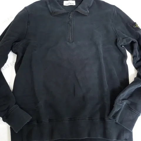 STONE ISLAND QUARTER ZIP FLEECE IN BLACK - LARGE