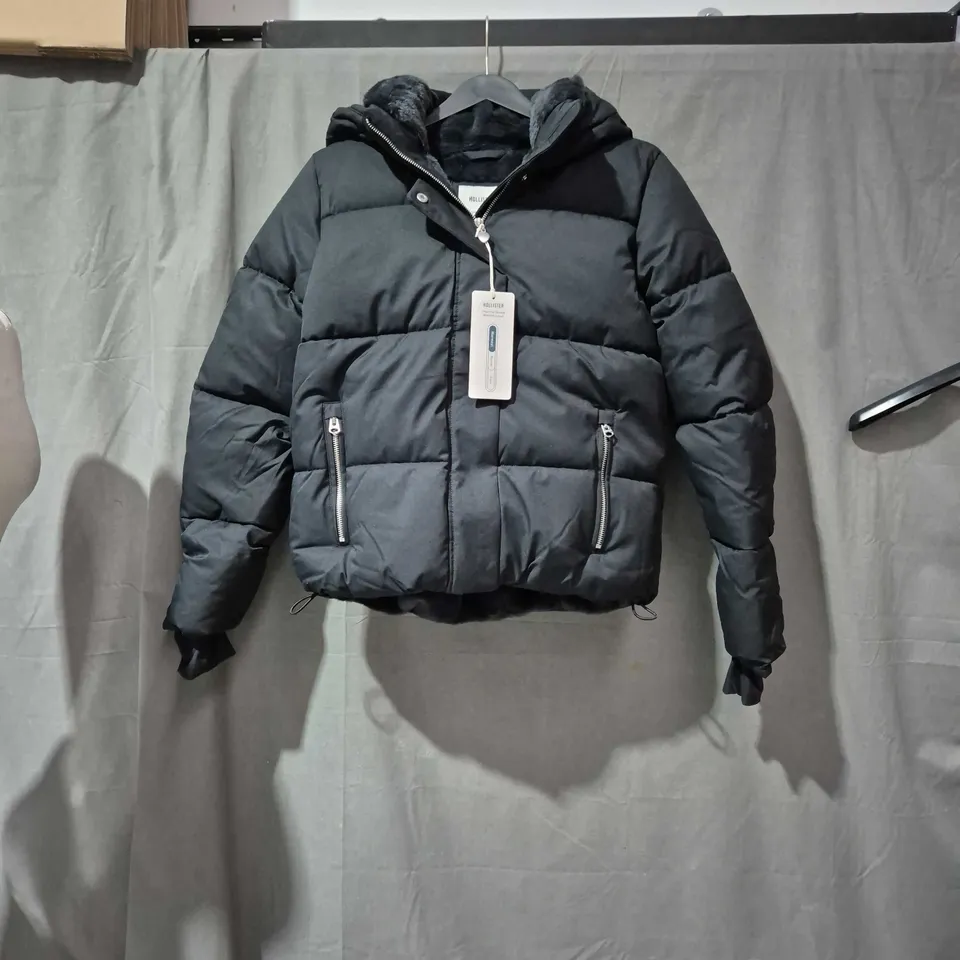 HOLLISTER PUFFER JACKET – UK SIZE S, BLACK, HOODED