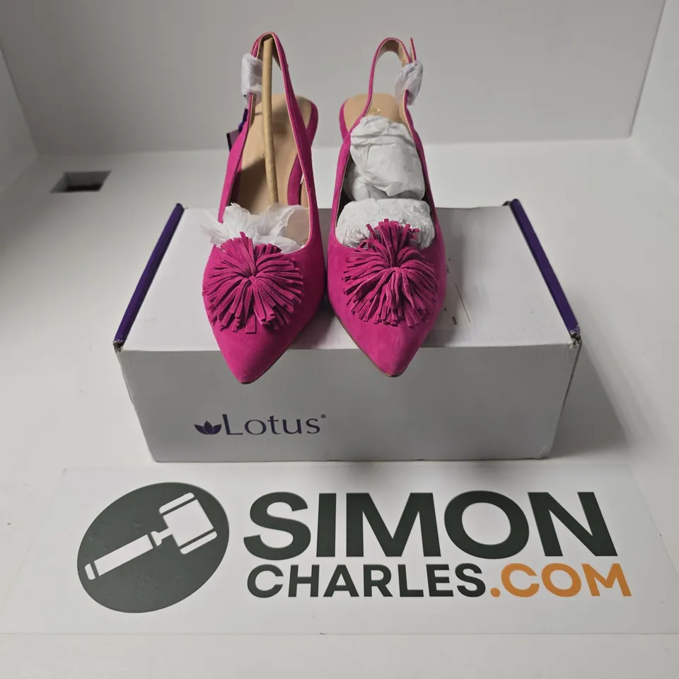 BOXED PAIR OF LOTUS CATERINA HEELS IN PINK SUEDE - UK 5