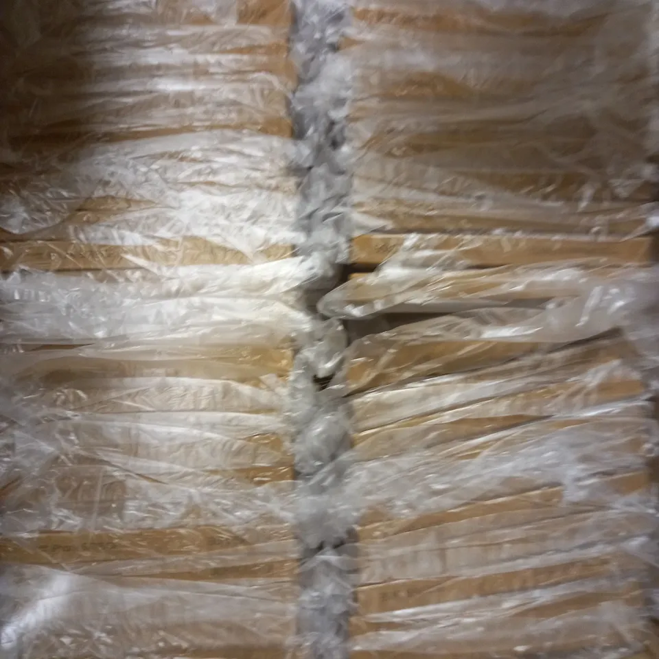 BOX OF 100 BRAND NEW GROOV-E IPHONE 6/7/8/SE BUMPER PHONE CASES IN WHITE 