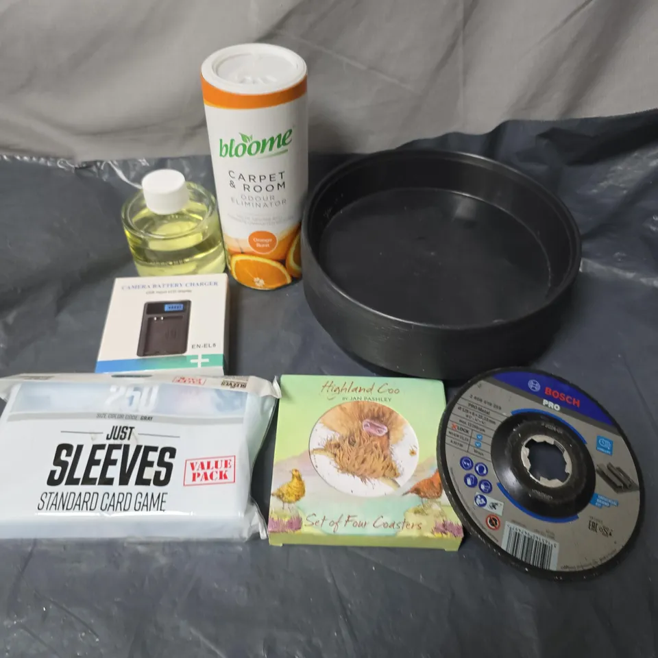 APPROXIMATELY 20 ASSORTED HOUSEHOLD ITEMS TO INCLUDE CARPET FRESHENER, BOSCH  AND HIGHLAND COW