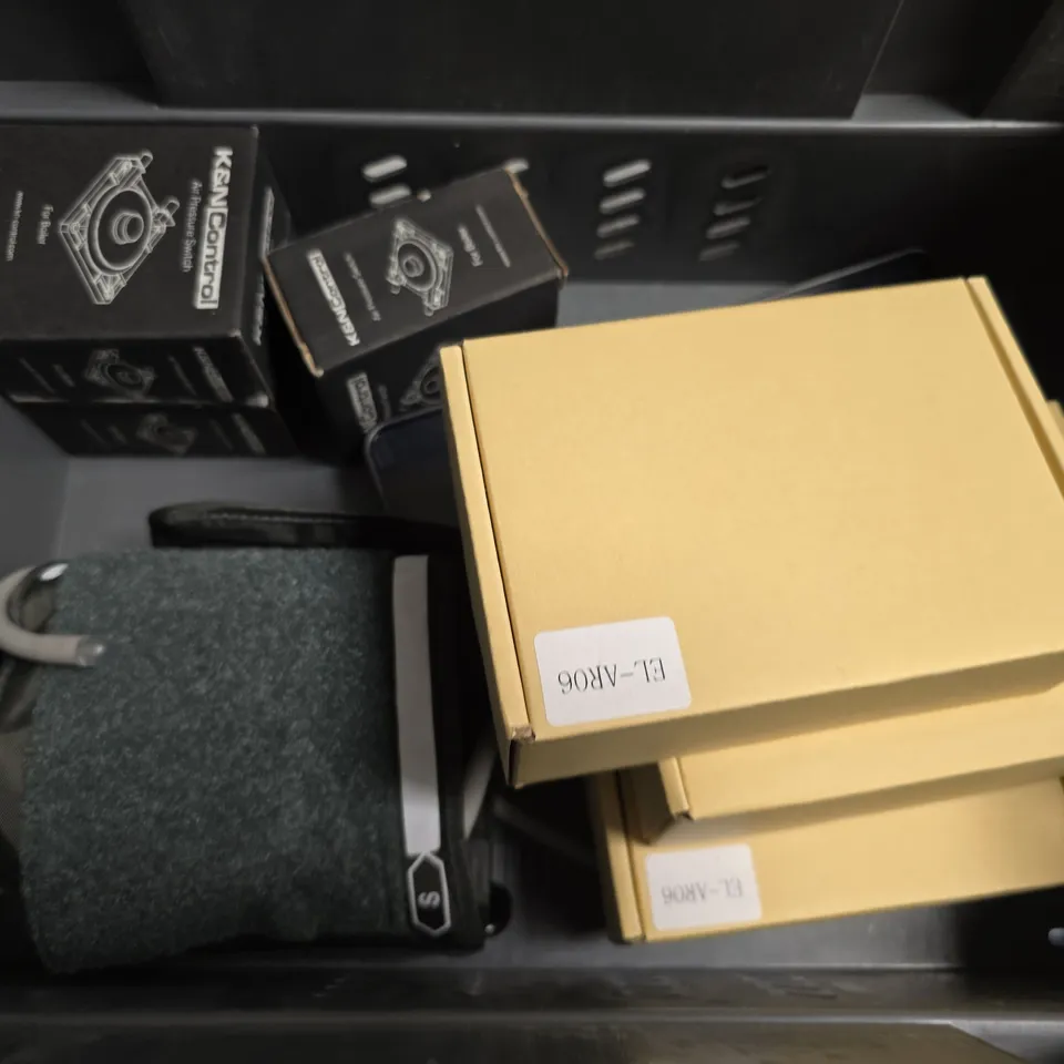 APPROXIMATELY 8 ASSORTED ITEMS TO INCLUDE -HANDHELD FAN , CABLE TRACKER , STREAM WEBCAM ETC