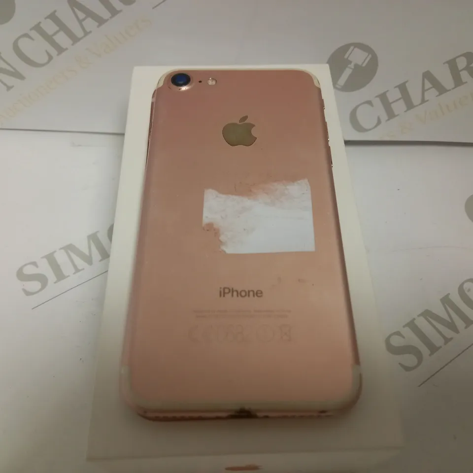BOXED APPLE IPHONE 7 (A1778)