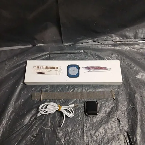 APPLE WATCH SERIES 6 – ALUMINIUM CASE WITH MESH BRACELET